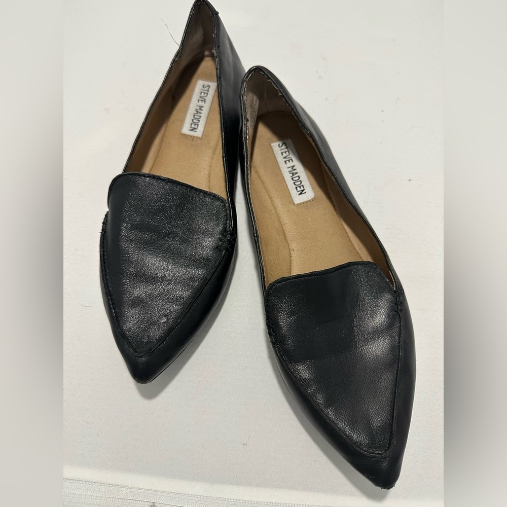 Steve Madden Women's Feather Loafer Flat